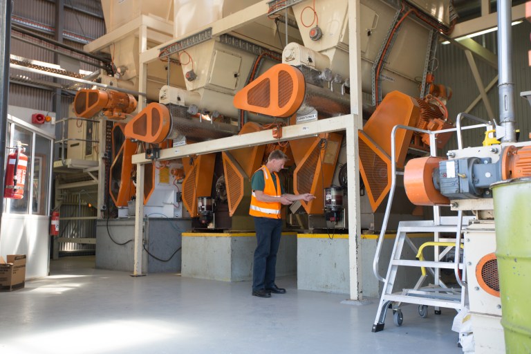 Manufacturing Process – Australian Natural Pyrethrins